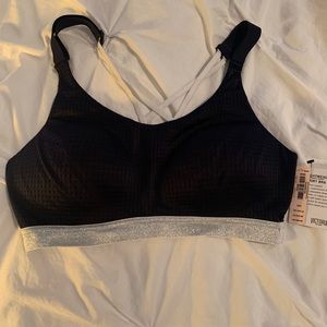 Victoria sport bra